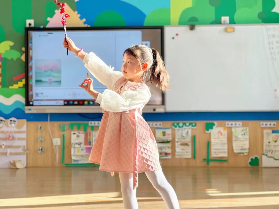 【精灵●节日】“金蛇纳瑞，喜迎新年”——南京一校幼儿园元旦系列活动及放假通知