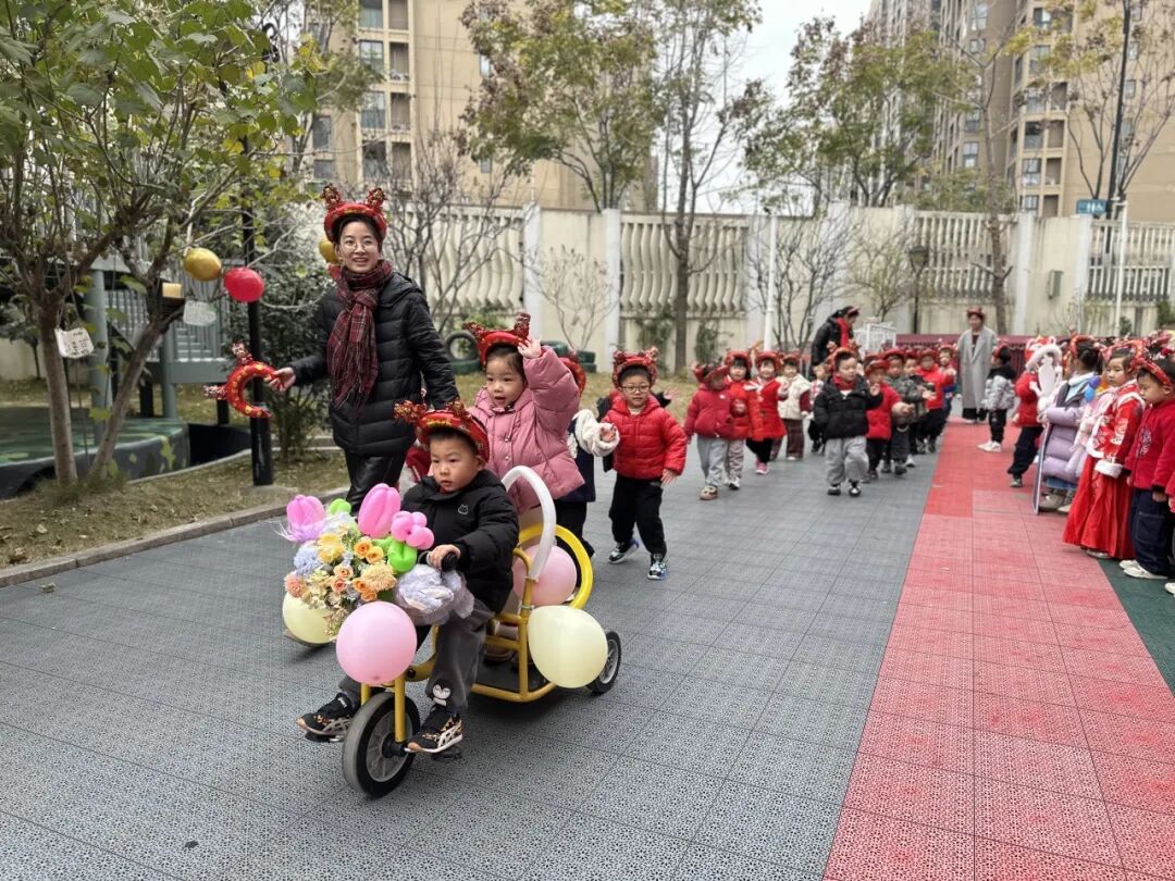 溪居路园区｜金蛇贺岁，“幼”遇福年——杭州市康桥幼儿园2025庆元旦主题活动
