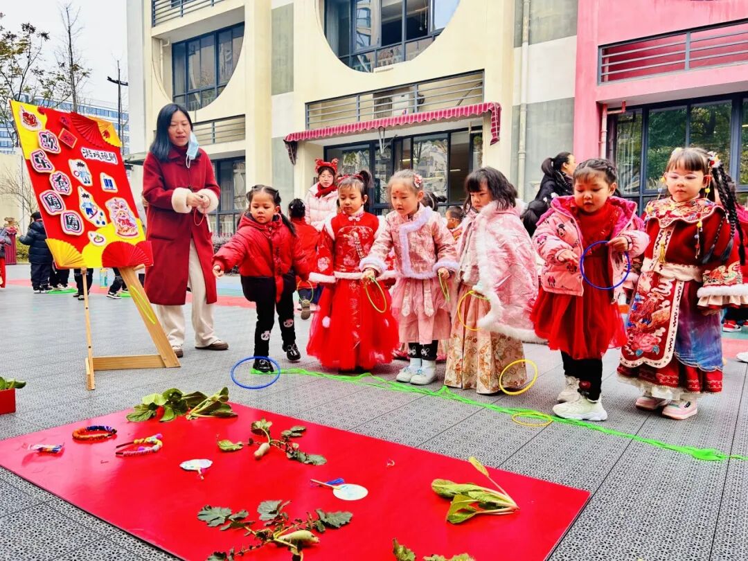 溪居路园区｜金蛇贺岁，“幼”遇福年——杭州市康桥幼儿园2025庆元旦主题活动