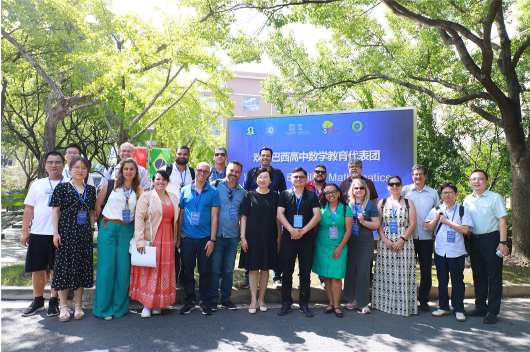 上海市实验学校2025年新年贺词