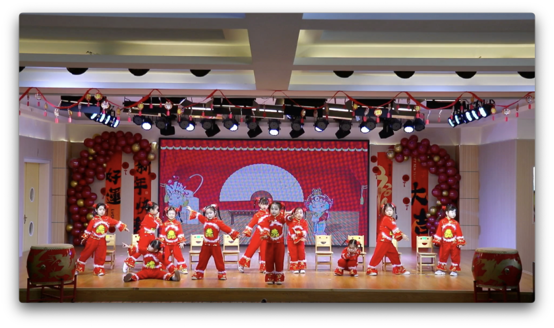 福蛇献瑞，萌娃欢庆 ——喜迎2025元旦联欢会