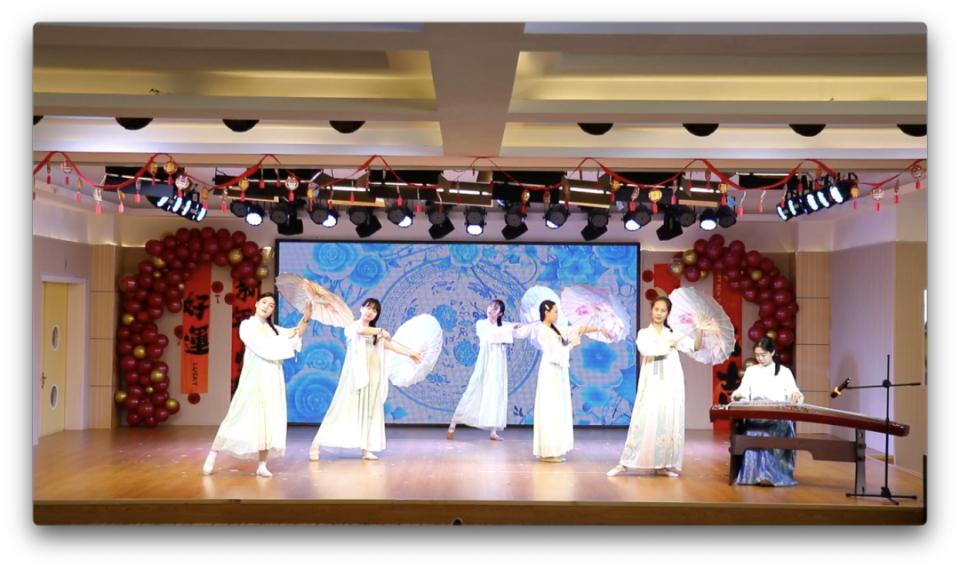 福蛇献瑞，萌娃欢庆 ——喜迎2025元旦联欢会