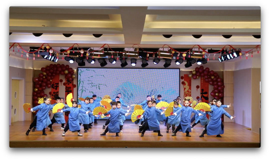 福蛇献瑞，萌娃欢庆 ——喜迎2025元旦联欢会