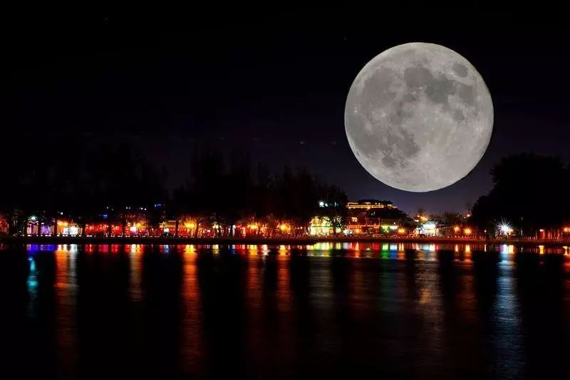 【夜读】中秋，最美是团圆